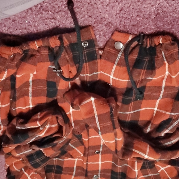 Top - Picture 3 of 3